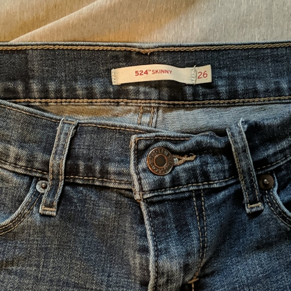 524 Skinny Levi Jeans